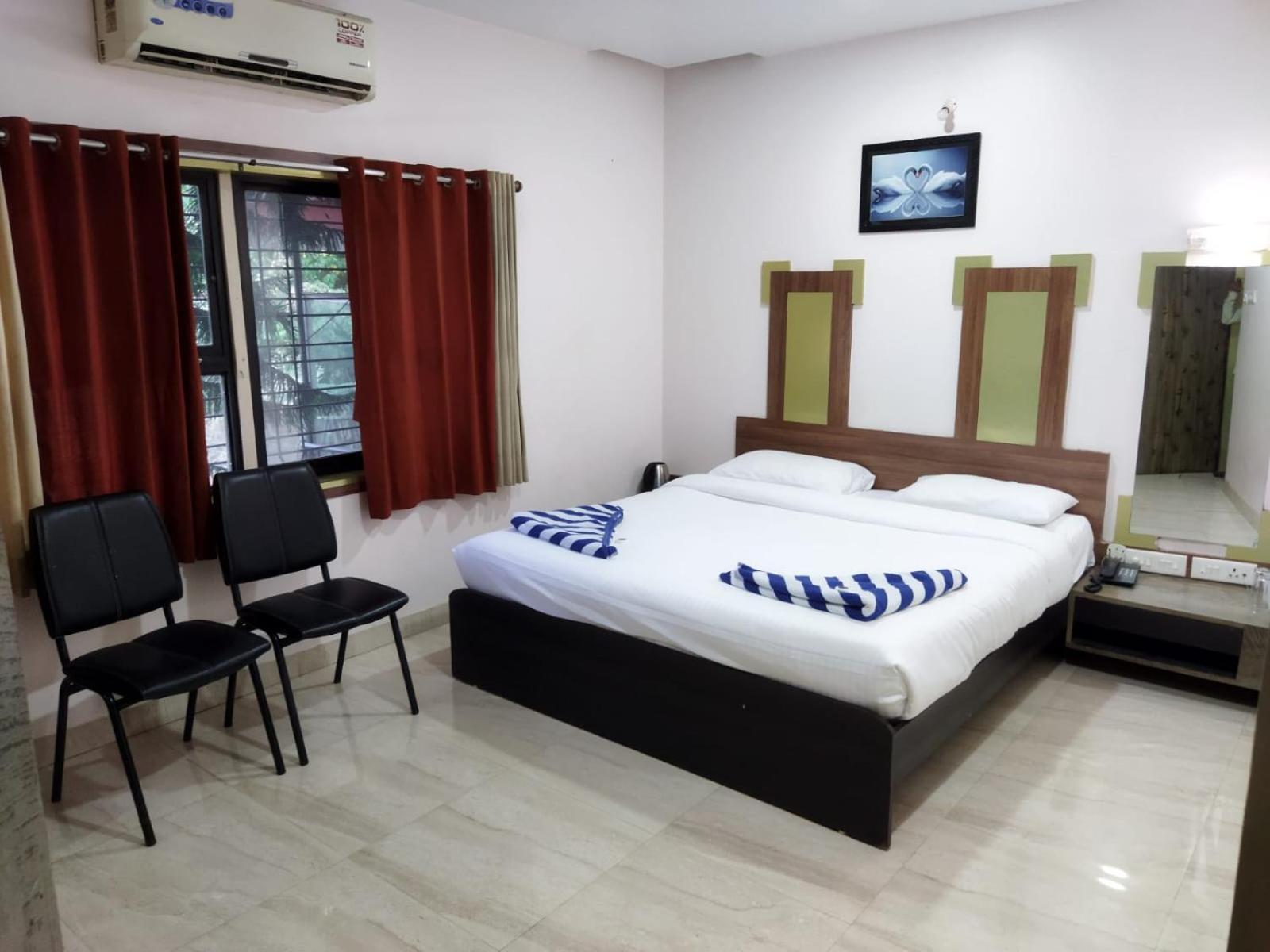 Hotel Laxmi Residency Lonavala Εξωτερικό φωτογραφία