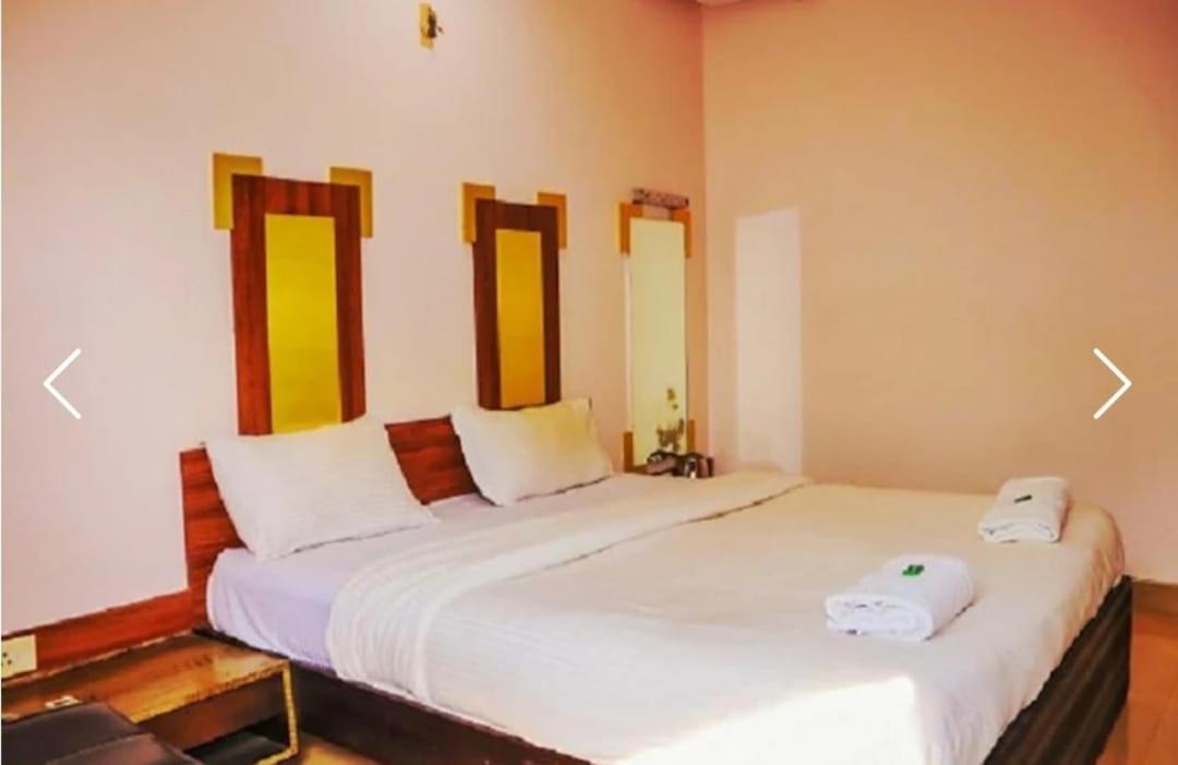 Hotel Laxmi Residency Lonavala Εξωτερικό φωτογραφία