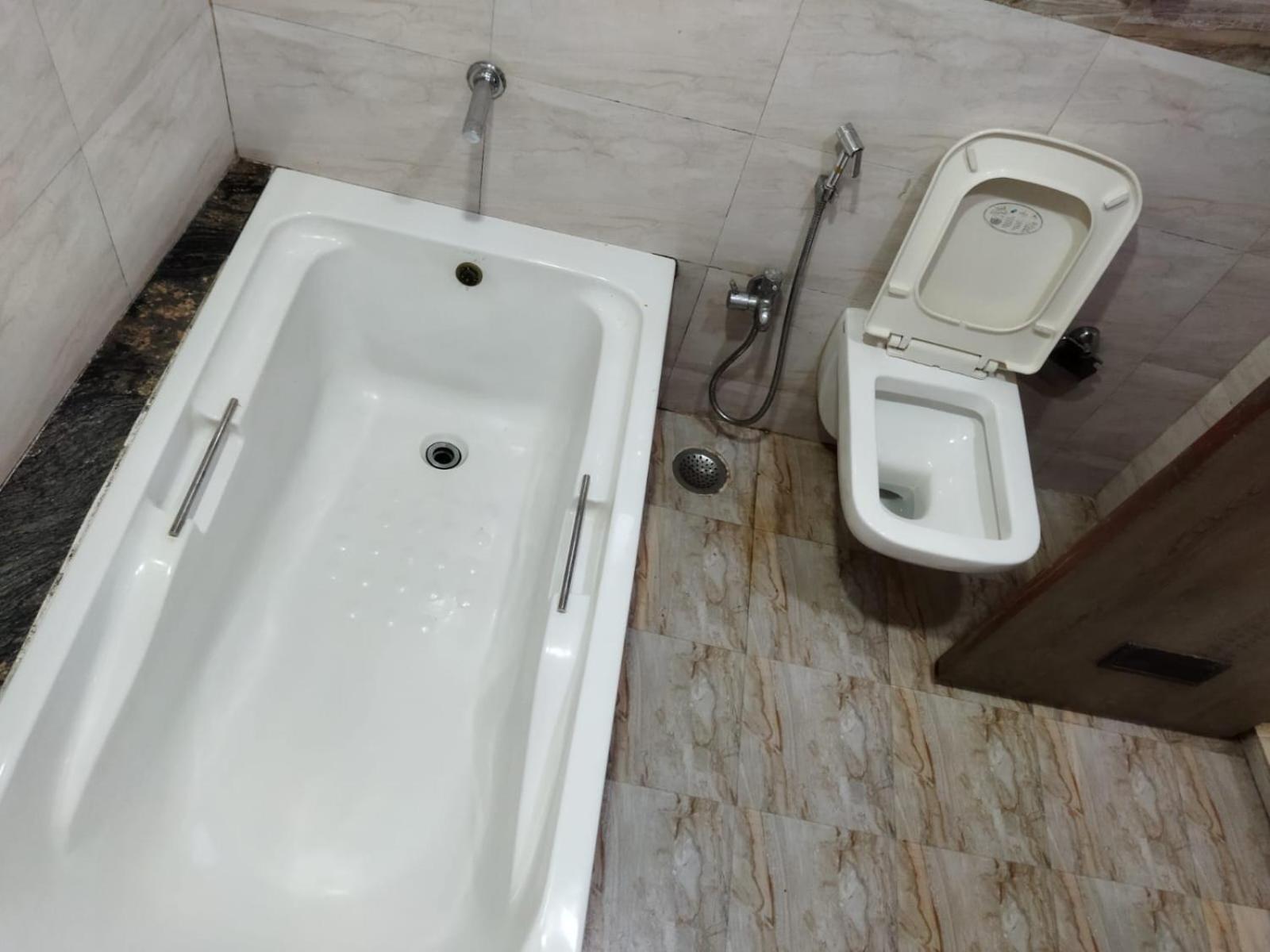 Hotel Laxmi Residency Lonavala Εξωτερικό φωτογραφία