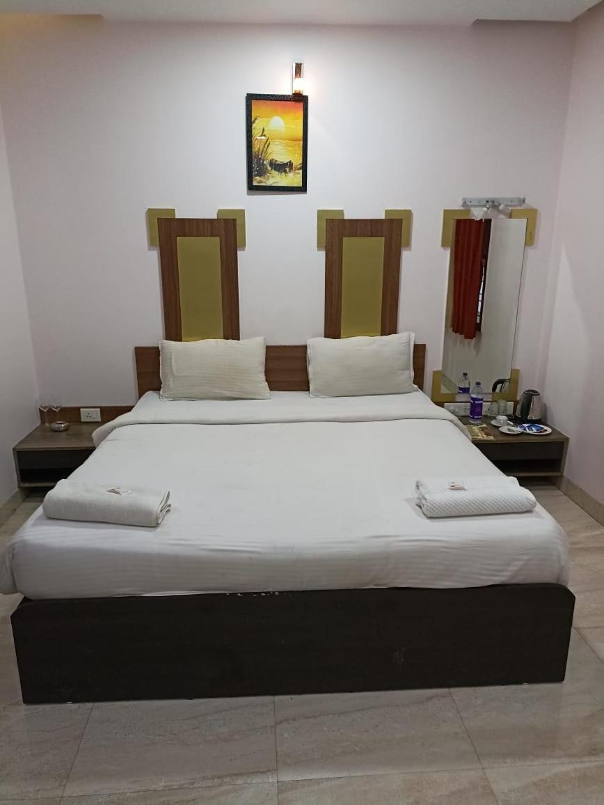 Hotel Laxmi Residency Lonavala Εξωτερικό φωτογραφία