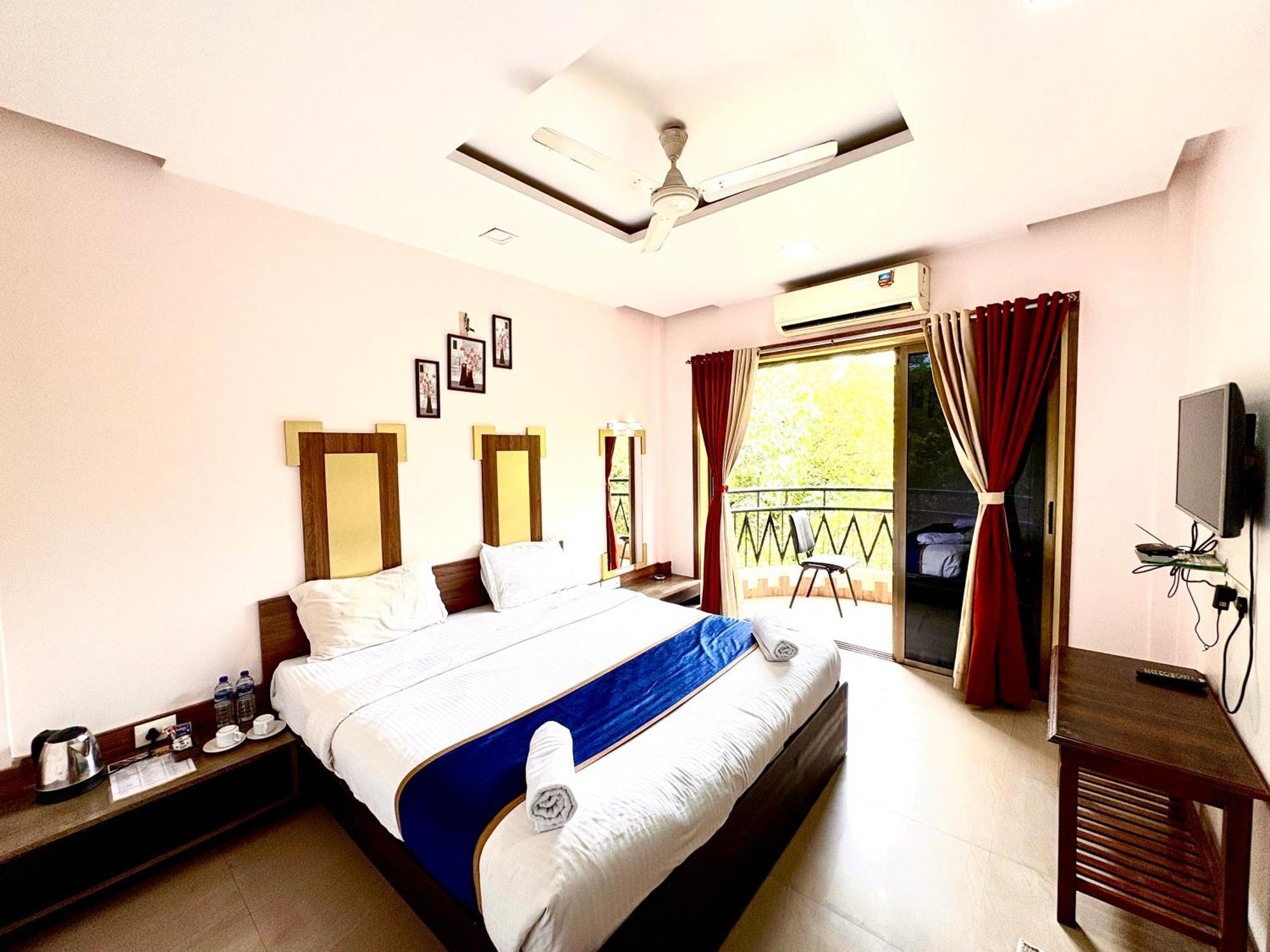 Hotel Laxmi Residency Lonavala Εξωτερικό φωτογραφία